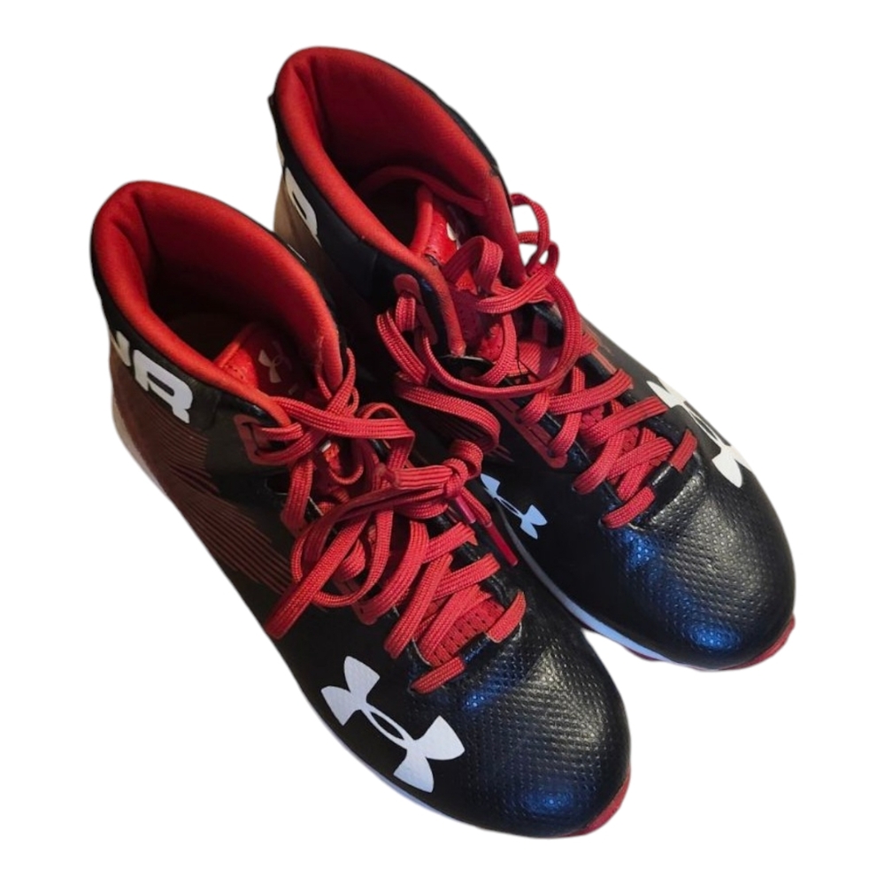 Under armour football cleats 3.5